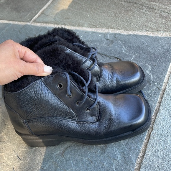 Santana Canada lace up boots size 7.5 size 7 with socks - Picture 10 of 10